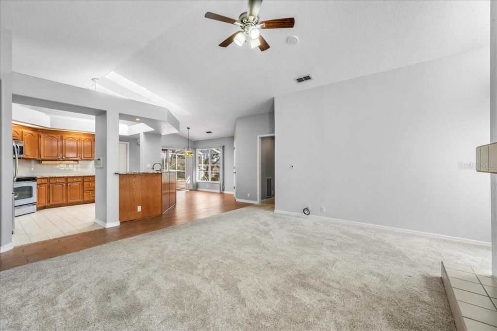 For Rent: $2,300 (3 beds, 2 baths, 2142 Square Feet)