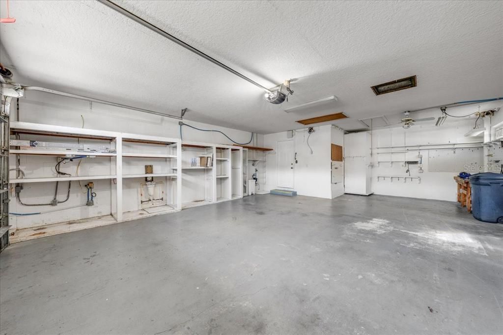 For Rent: $2,300 (3 beds, 2 baths, 2142 Square Feet)