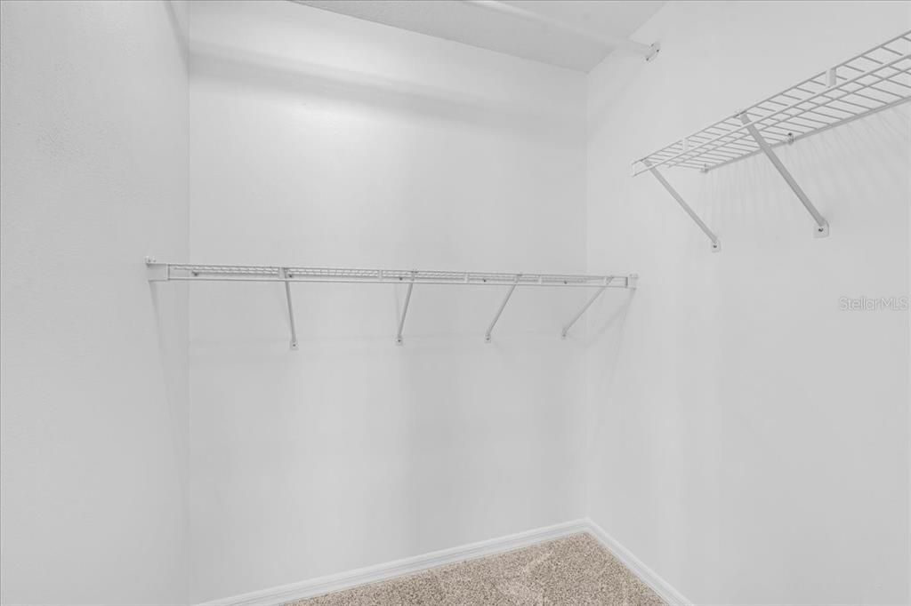 For Rent: $2,300 (3 beds, 2 baths, 2142 Square Feet)
