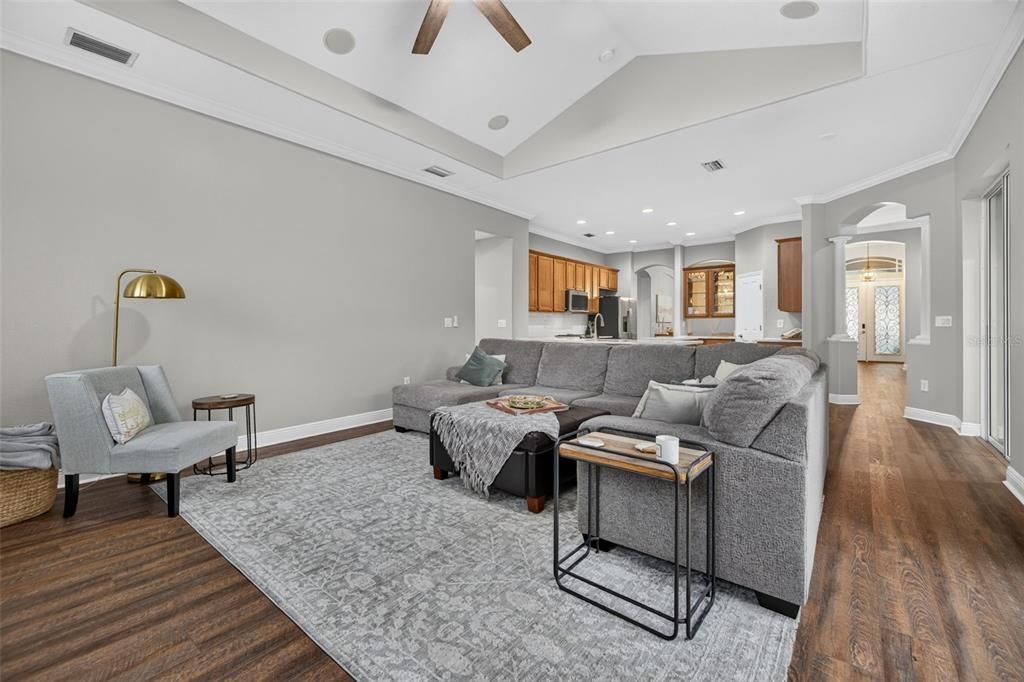 For Sale: $675,000 (5 beds, 4 baths, 3236 Square Feet)