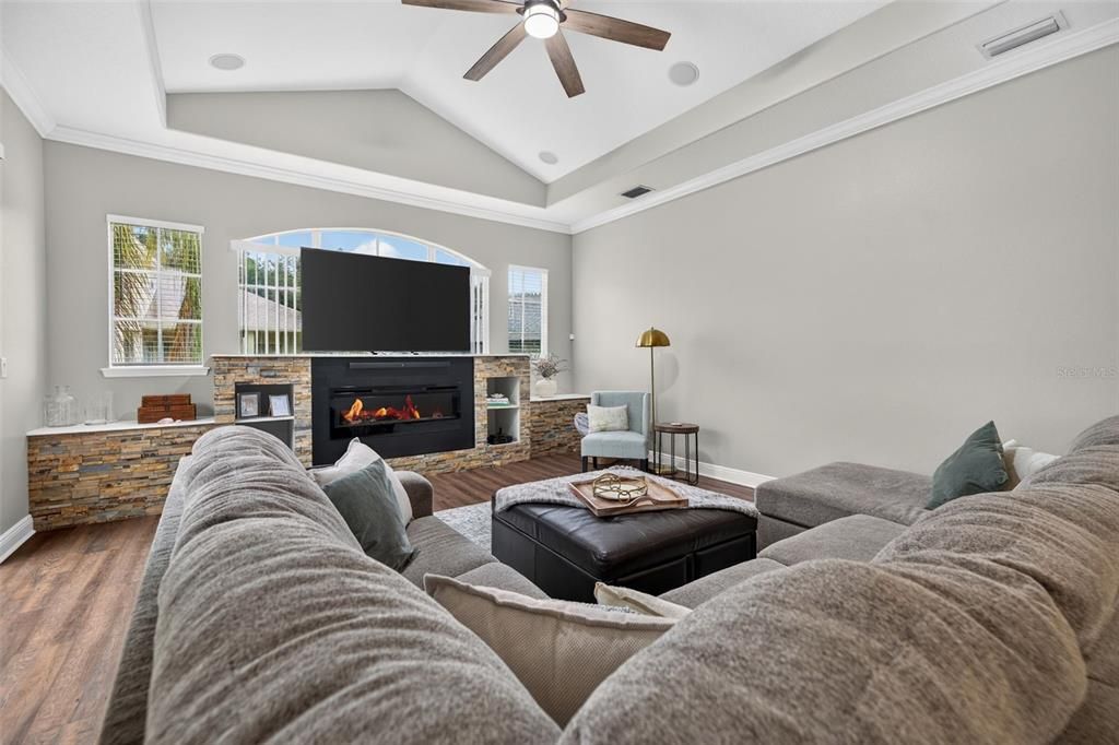 For Sale: $675,000 (5 beds, 4 baths, 3236 Square Feet)