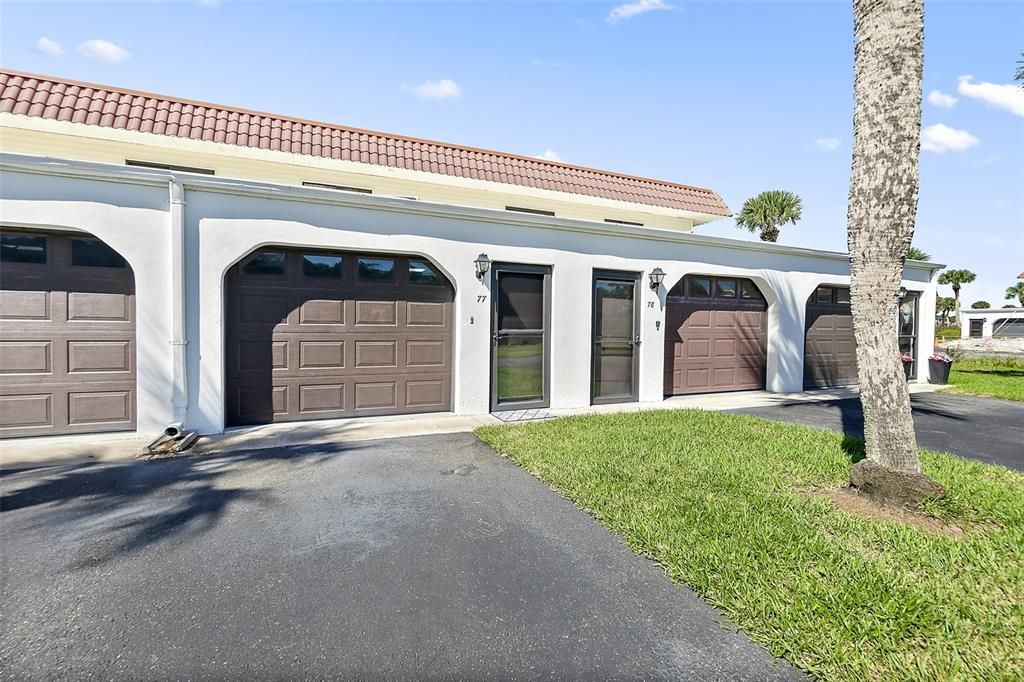For Sale: $249,900 (2 beds, 2 baths, 1184 Square Feet)