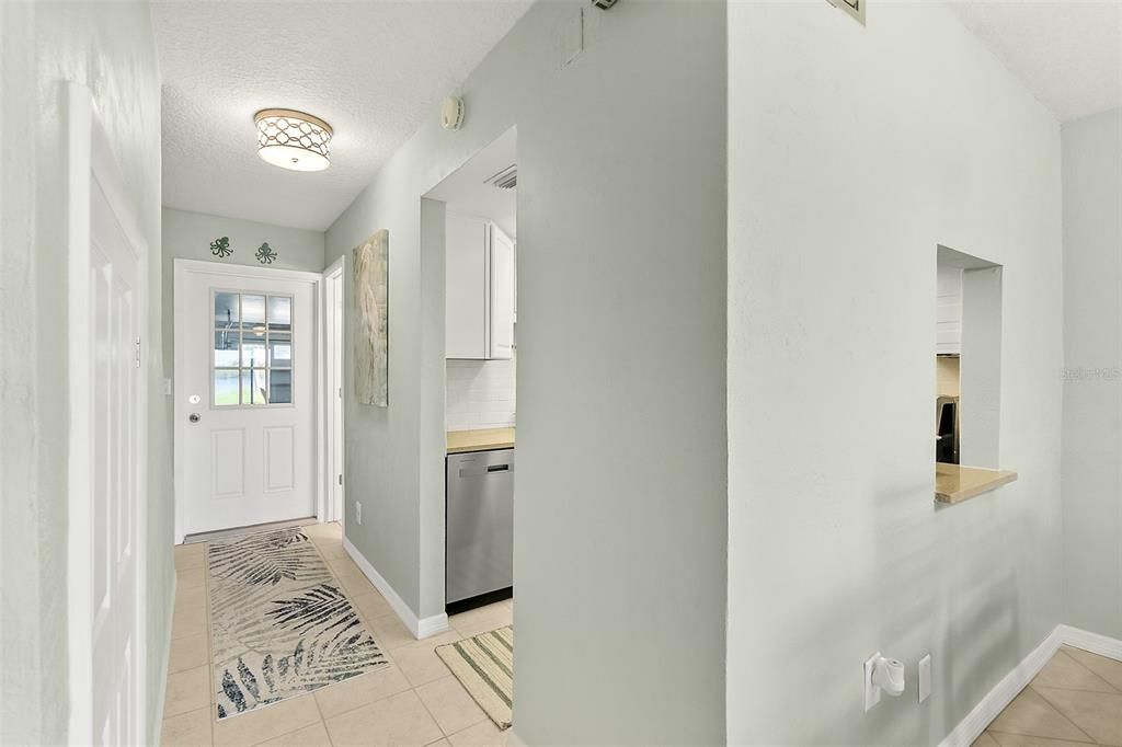 For Sale: $249,900 (2 beds, 2 baths, 1184 Square Feet)
