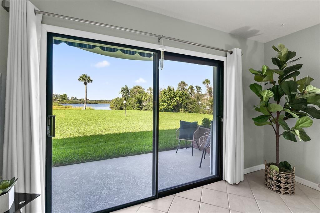 For Sale: $249,900 (2 beds, 2 baths, 1184 Square Feet)
