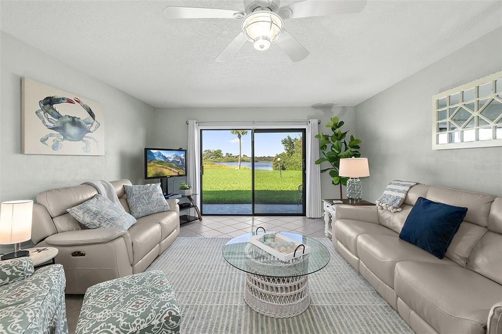 For Sale: $249,900 (2 beds, 2 baths, 1184 Square Feet)