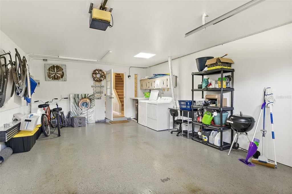 For Sale: $249,900 (2 beds, 2 baths, 1184 Square Feet)