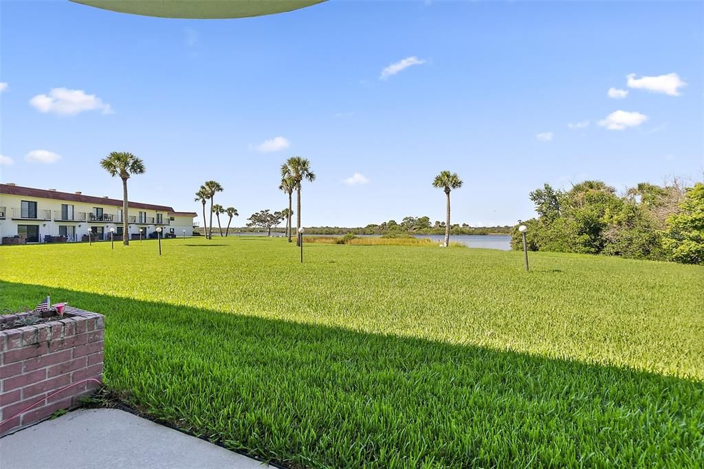 For Sale: $249,900 (2 beds, 2 baths, 1184 Square Feet)
