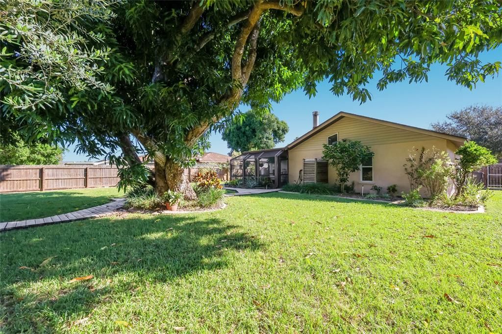 For Sale: $449,000 (3 beds, 2 baths, 1657 Square Feet)