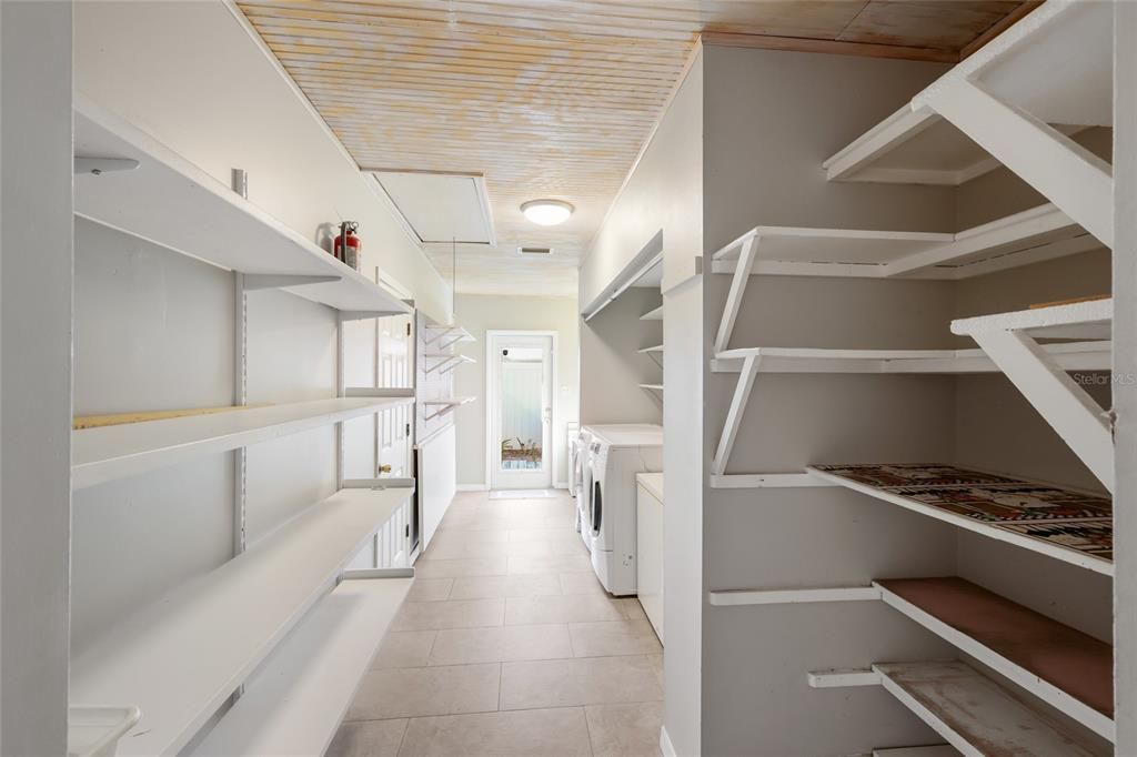 For Sale: $449,000 (3 beds, 2 baths, 1657 Square Feet)