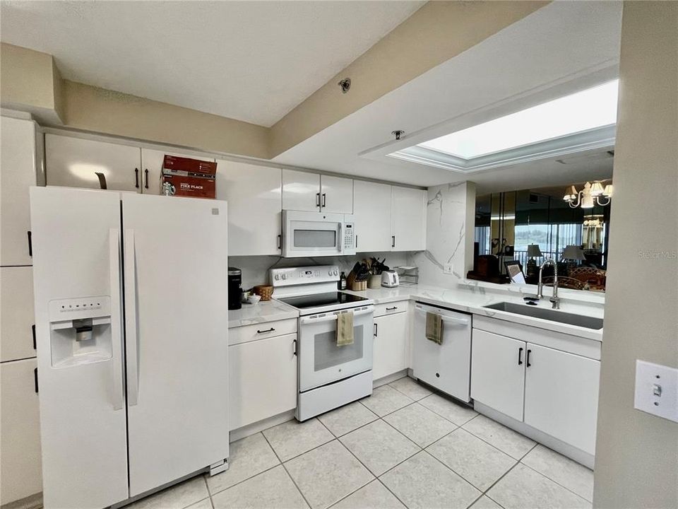 For Rent: $3,500 (3 beds, 2 baths, 1545 Square Feet)