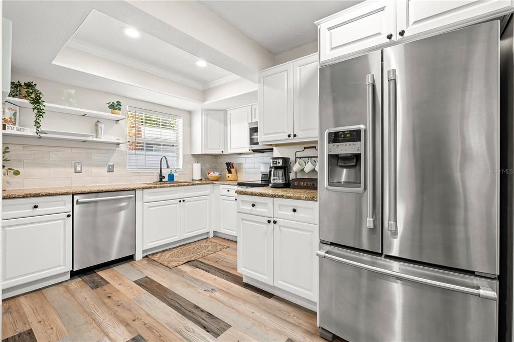 На продажу: $499,900 (4 спален, 2 ванн, 1387 Квадратных фут)