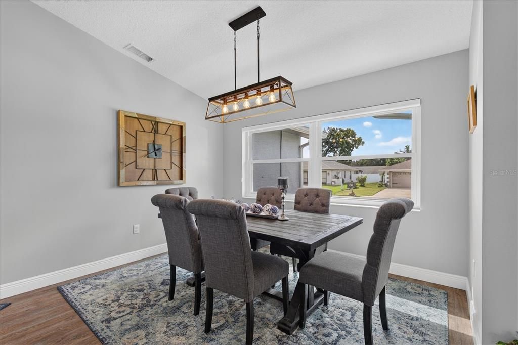 For Sale: $414,900 (3 beds, 2 baths, 1901 Square Feet)