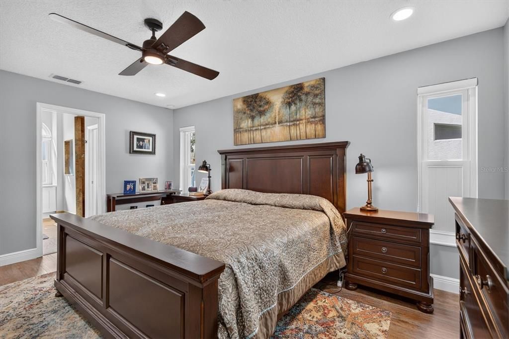 For Sale: $414,900 (3 beds, 2 baths, 1901 Square Feet)