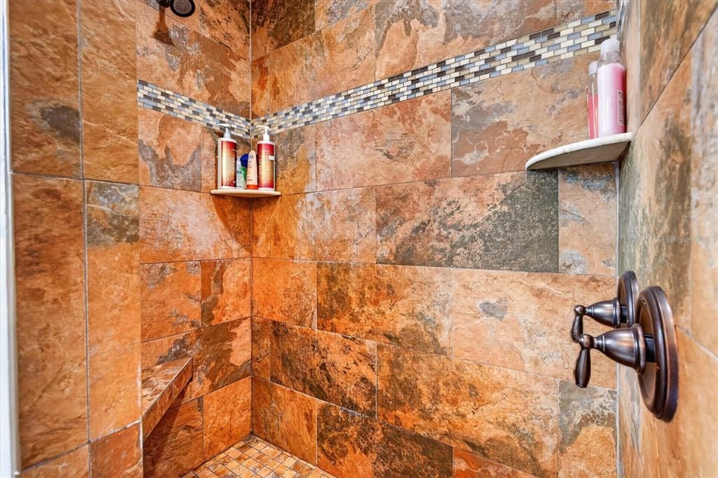 For Sale: $414,900 (3 beds, 2 baths, 1901 Square Feet)