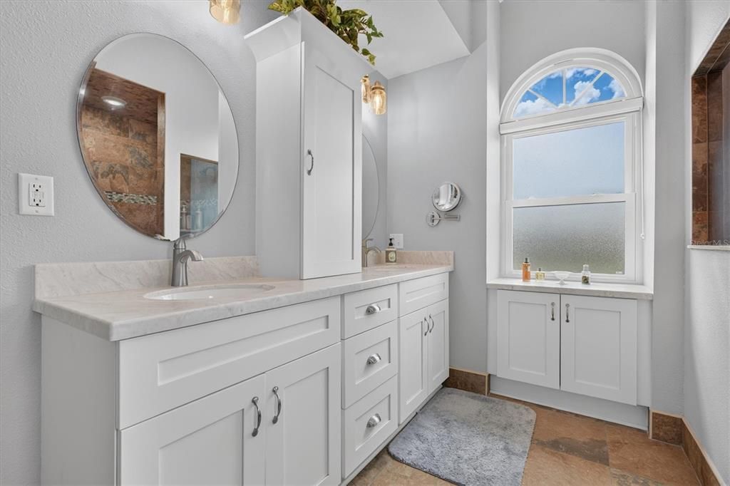 For Sale: $414,900 (3 beds, 2 baths, 1901 Square Feet)