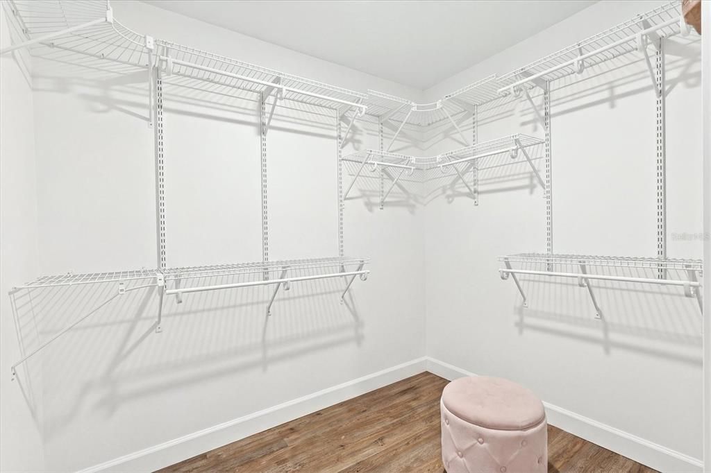 For Sale: $414,900 (3 beds, 2 baths, 1901 Square Feet)