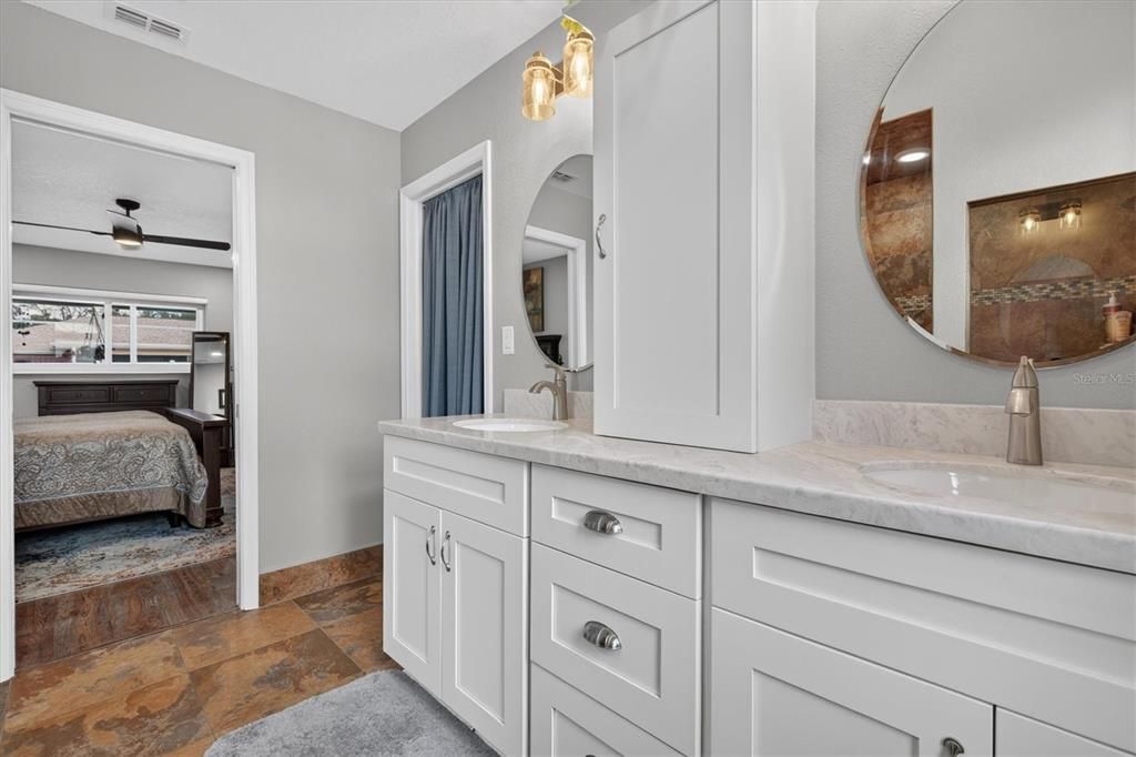 For Sale: $414,900 (3 beds, 2 baths, 1901 Square Feet)