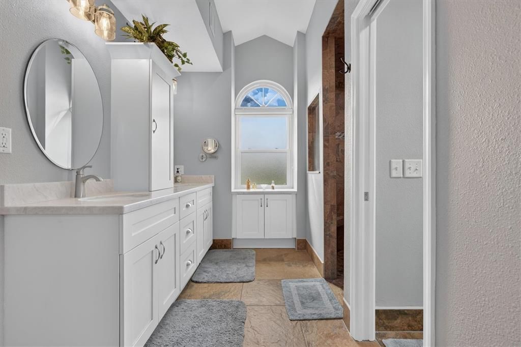 For Sale: $414,900 (3 beds, 2 baths, 1901 Square Feet)