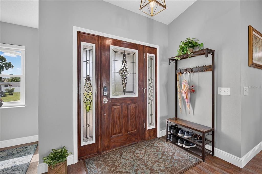 For Sale: $414,900 (3 beds, 2 baths, 1901 Square Feet)