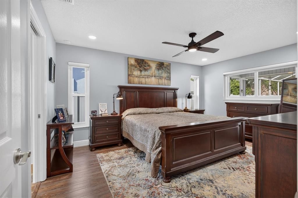 For Sale: $414,900 (3 beds, 2 baths, 1901 Square Feet)