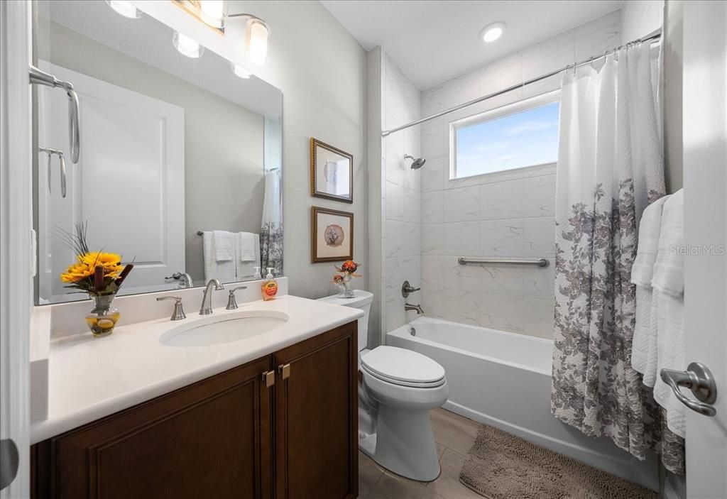 For Sale: $640,000 (3 beds, 3 baths, 2329 Square Feet)