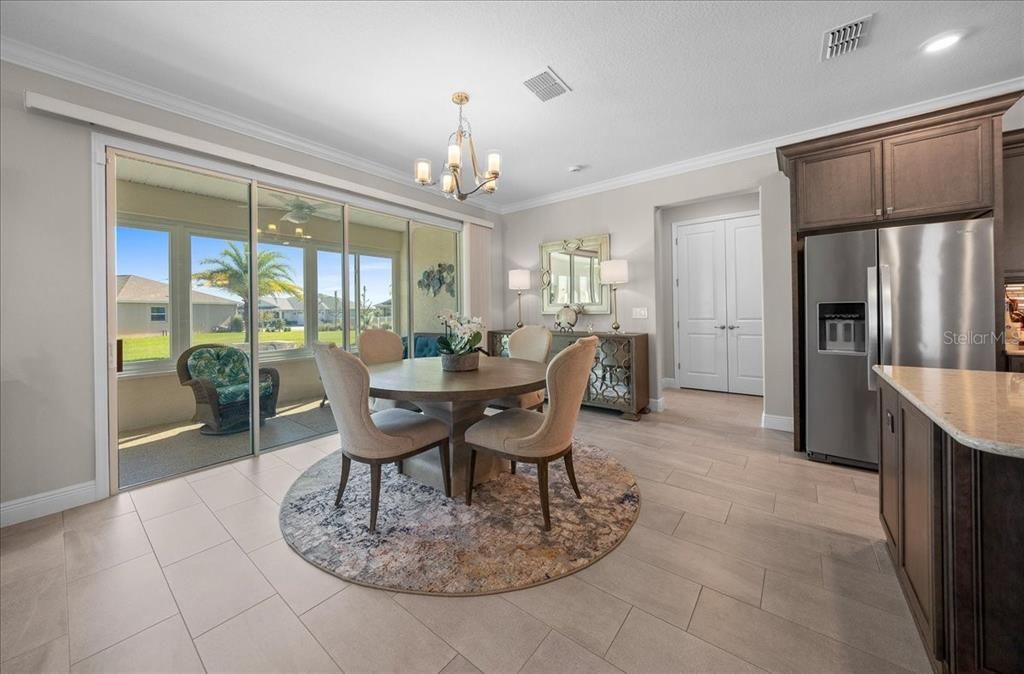 For Sale: $640,000 (3 beds, 3 baths, 2329 Square Feet)