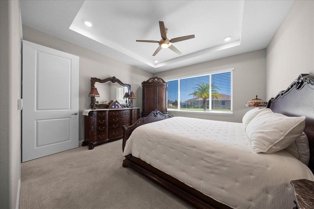 For Sale: $640,000 (3 beds, 3 baths, 2329 Square Feet)