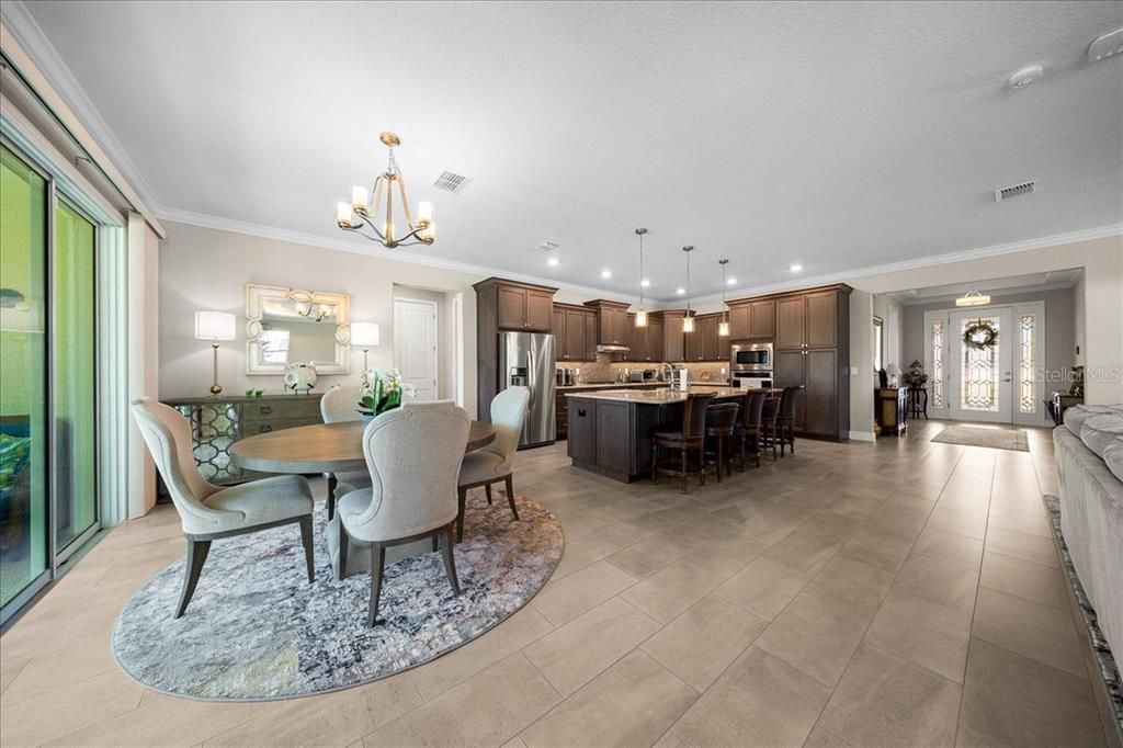 For Sale: $640,000 (3 beds, 3 baths, 2329 Square Feet)