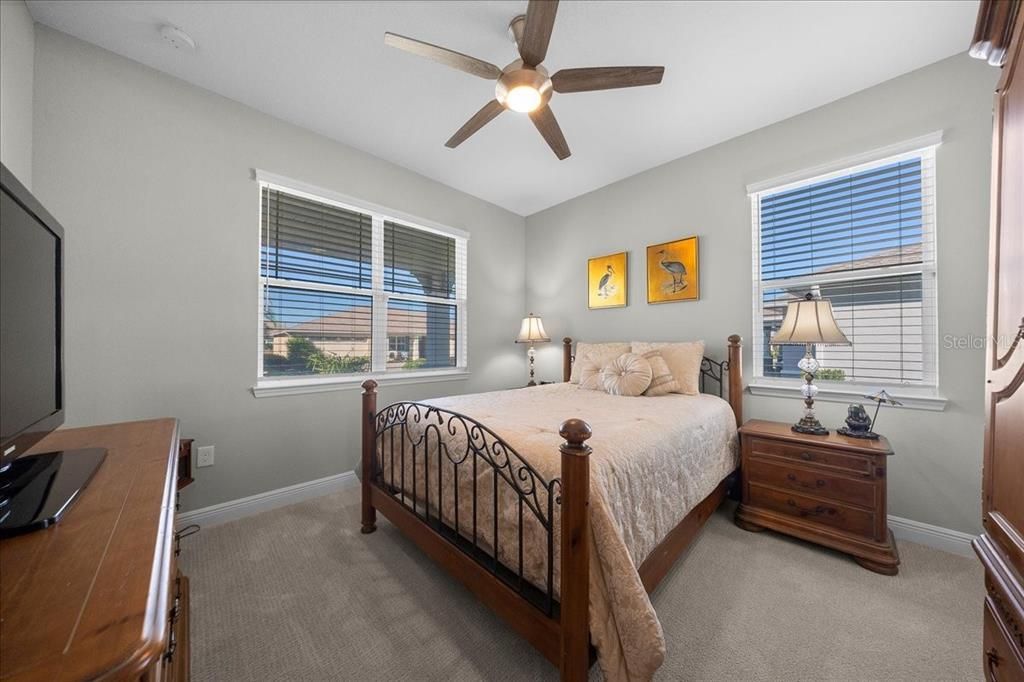 For Sale: $640,000 (3 beds, 3 baths, 2329 Square Feet)