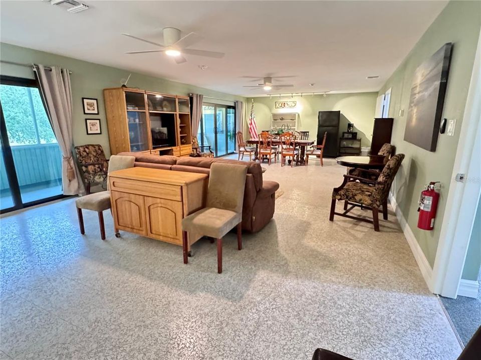 En Venta: $165,000 (2 camas, 2 baños, 919 Pies cuadrados)