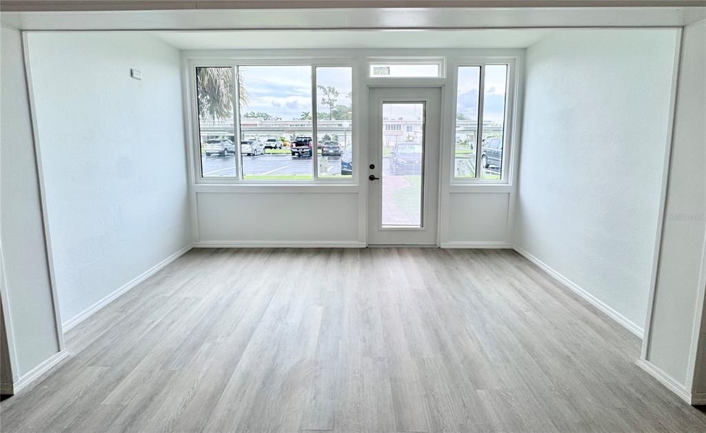 En Venta: $165,000 (2 camas, 2 baños, 919 Pies cuadrados)