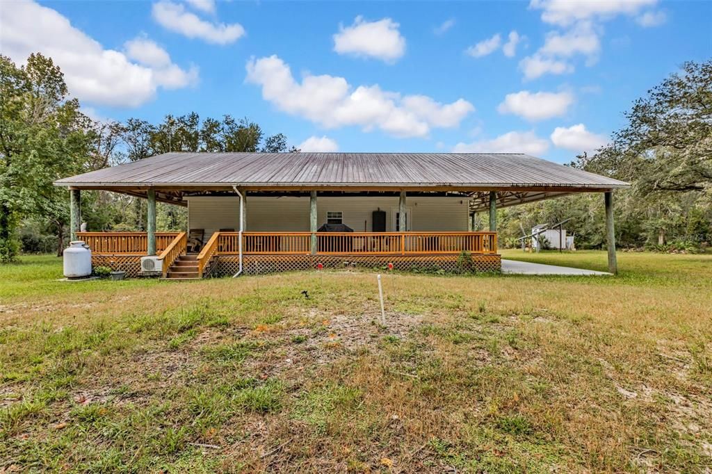 For Sale: $650,000 (3 beds, 2 baths, 1144 Square Feet)