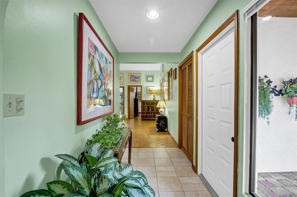 En Venta: $250,000 (2 camas, 2 baños, 1468 Pies cuadrados)