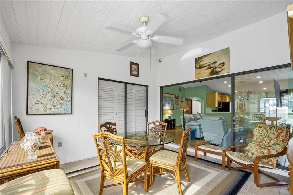 En Venta: $250,000 (2 camas, 2 baños, 1468 Pies cuadrados)