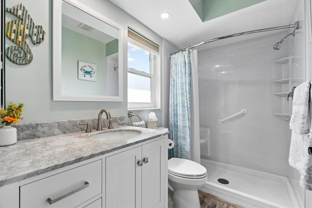 For Sale: $374,900 (2 beds, 2 baths, 1110 Square Feet)