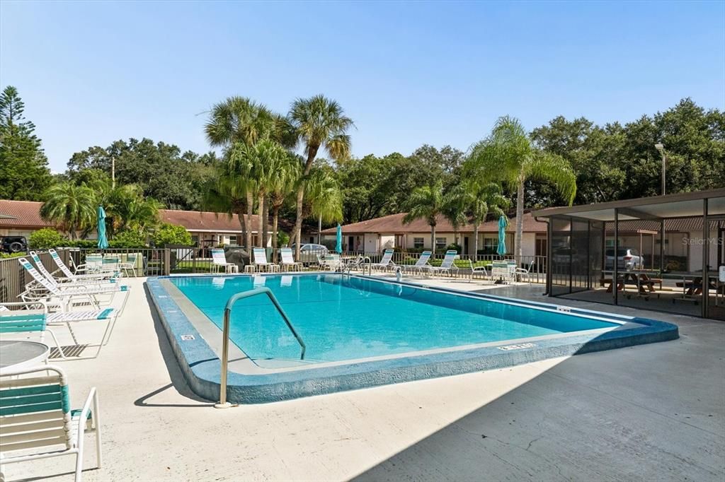 For Sale: $374,900 (2 beds, 2 baths, 1110 Square Feet)
