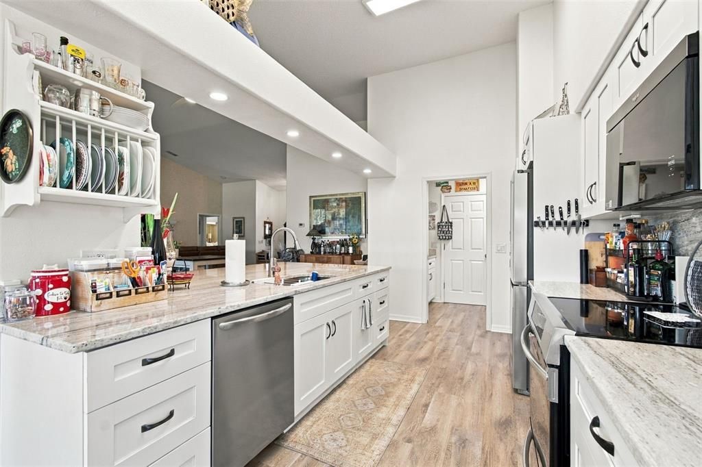 For Sale: $314,295 (2 beds, 2 baths, 1805 Square Feet)