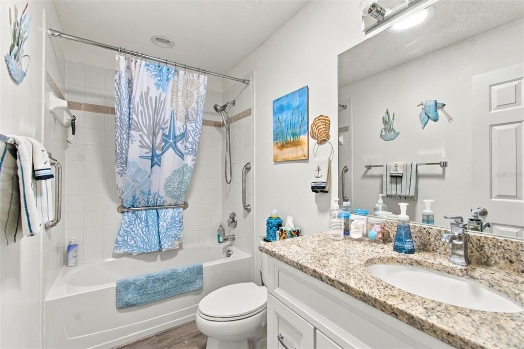 For Sale: $314,295 (2 beds, 2 baths, 1805 Square Feet)
