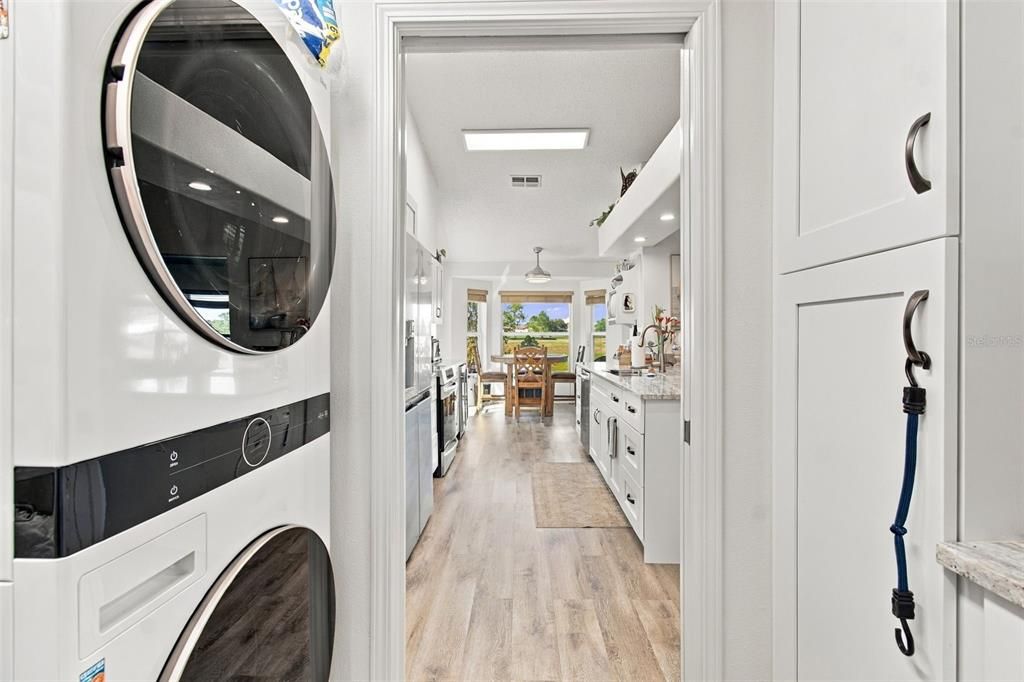 For Sale: $314,295 (2 beds, 2 baths, 1805 Square Feet)