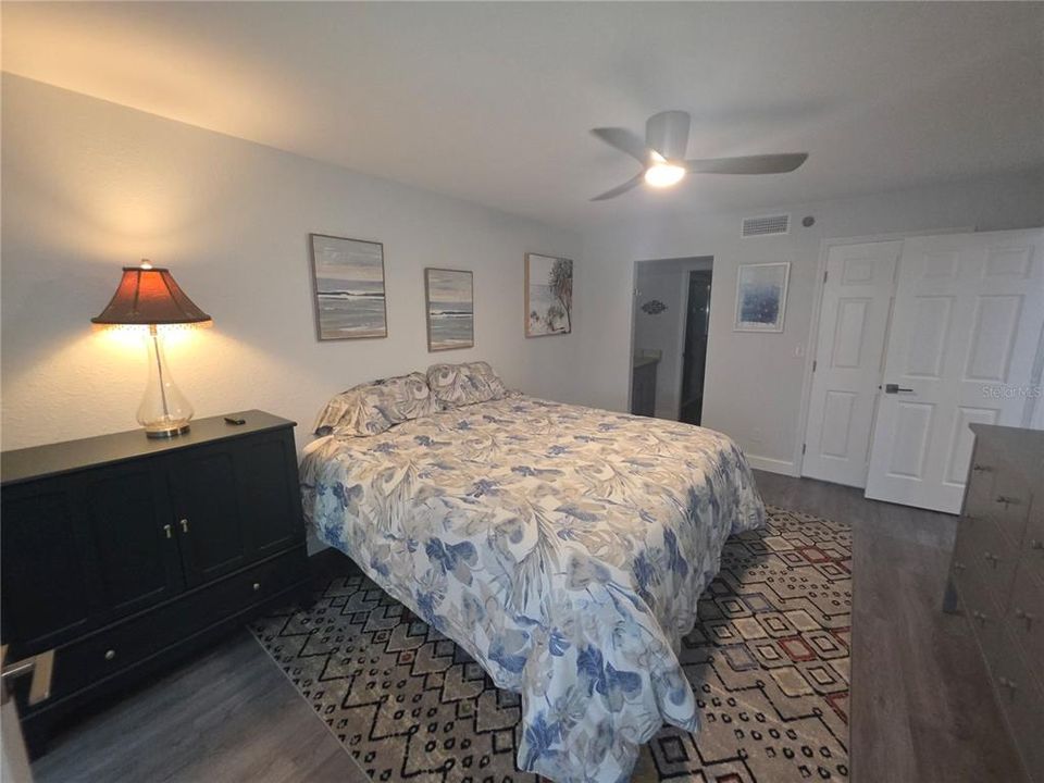 For Rent: $6,000 (2 beds, 2 baths, 1222 Square Feet)