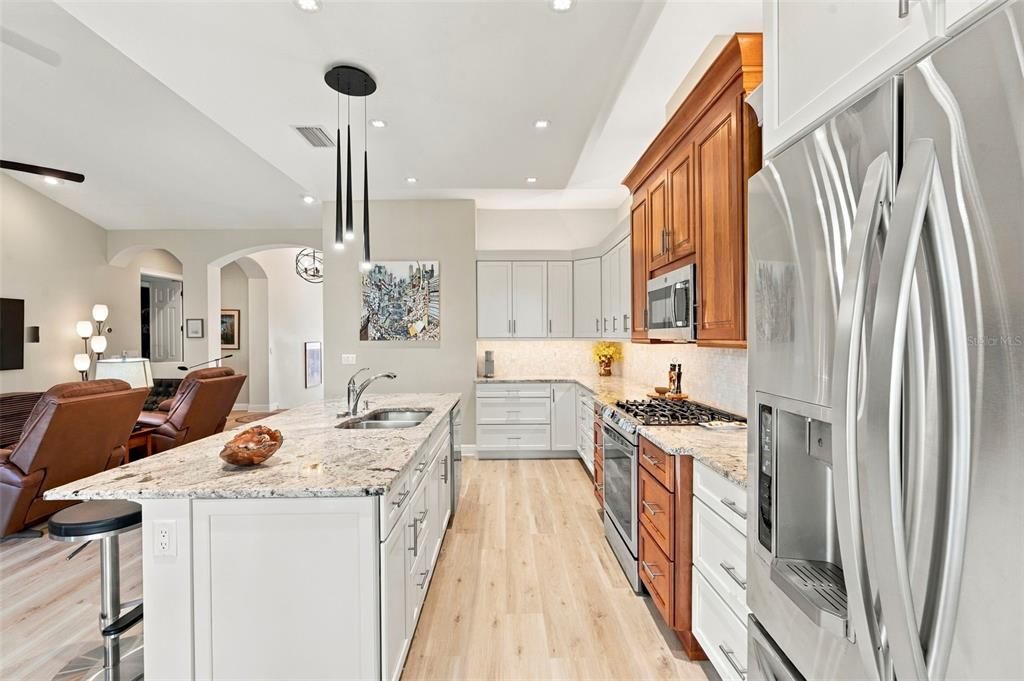 For Sale: $1,199,999 (3 beds, 3 baths, 2334 Square Feet)