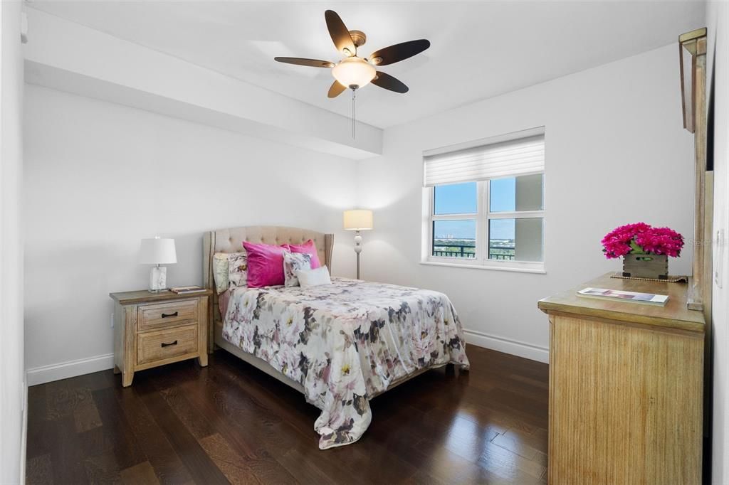 For Sale: $1,045,000 (3 beds, 2 baths, 2150 Square Feet)