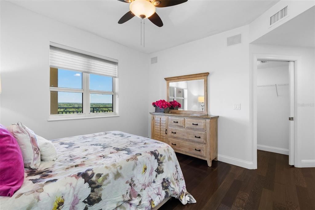 For Sale: $1,045,000 (3 beds, 2 baths, 2150 Square Feet)