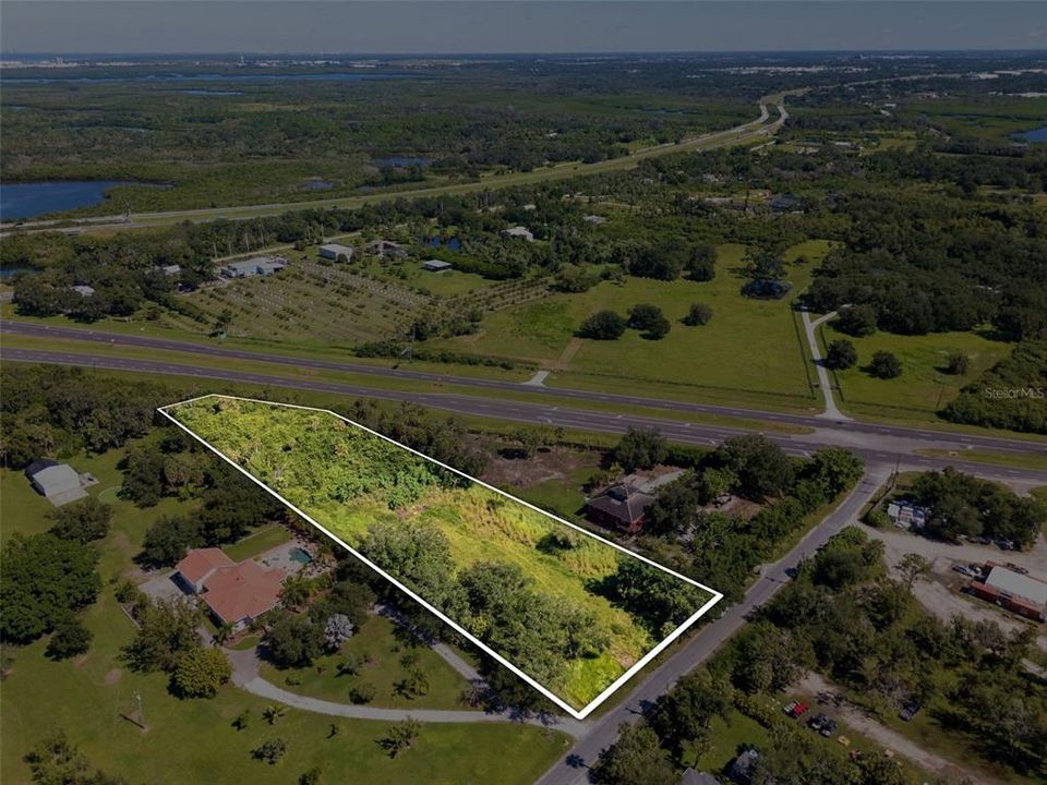 На продажу: $339,000 (2.27 acres)