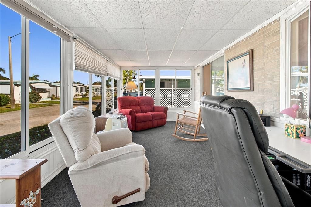 For Sale: $150,000 (2 beds, 2 baths, 1152 Square Feet)