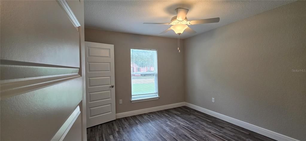 For Sale: $245,000 (3 beds, 2 baths, 1114 Square Feet)