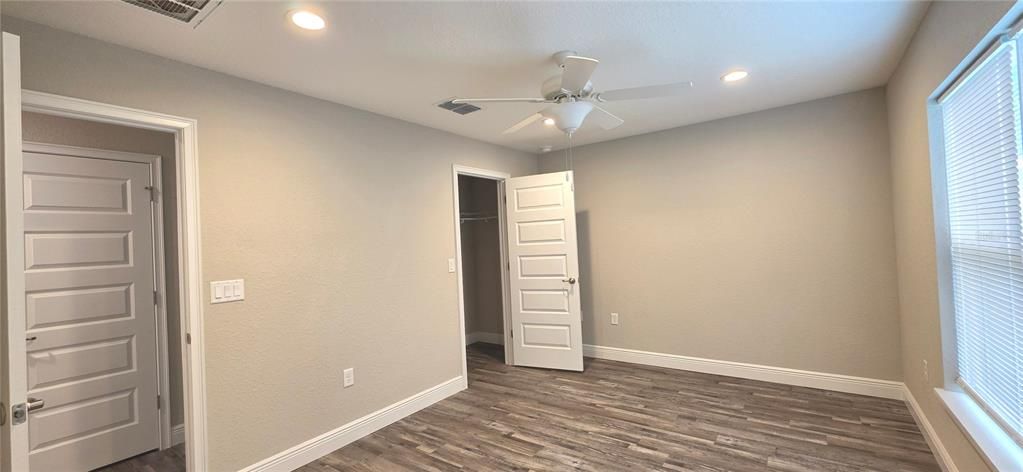 For Sale: $245,000 (3 beds, 2 baths, 1114 Square Feet)