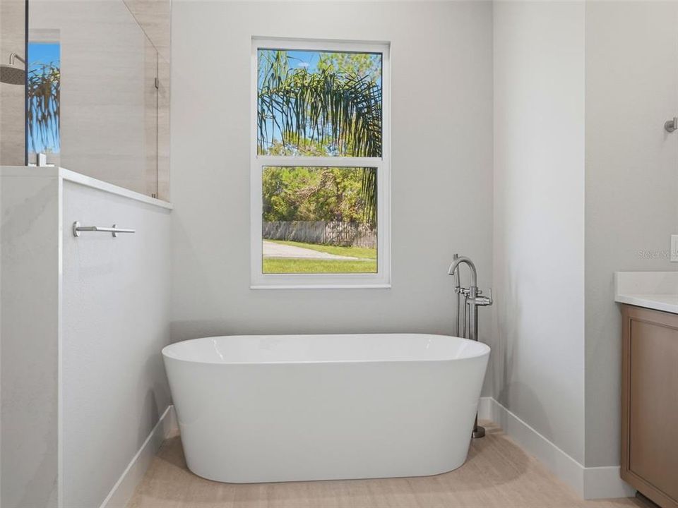 For Sale: $585,000 (3 beds, 2 baths, 2275 Square Feet)