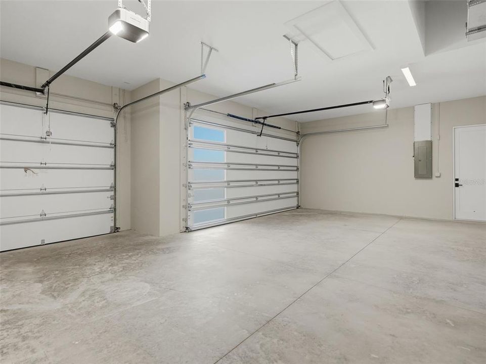 For Sale: $585,000 (3 beds, 2 baths, 2275 Square Feet)