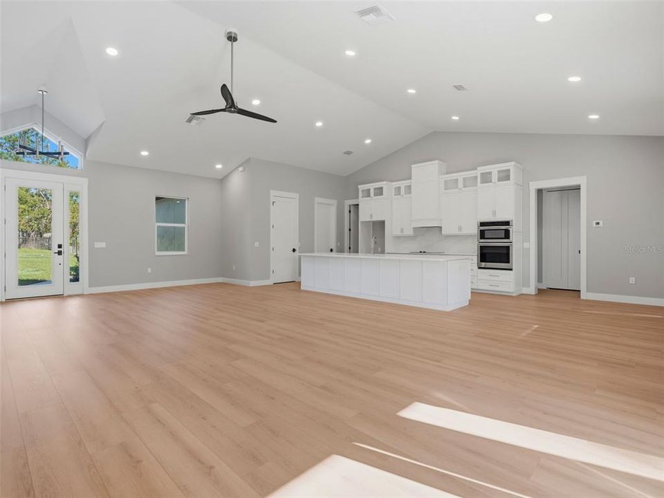 For Sale: $585,000 (3 beds, 2 baths, 2275 Square Feet)